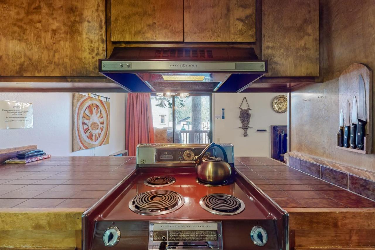 Fireside At The Village Mammoth Lakes Exterior photo